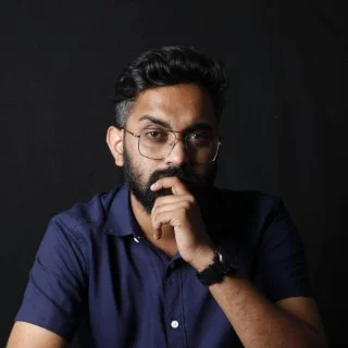 Pexels lifeofanzi 18467465 (Phone)